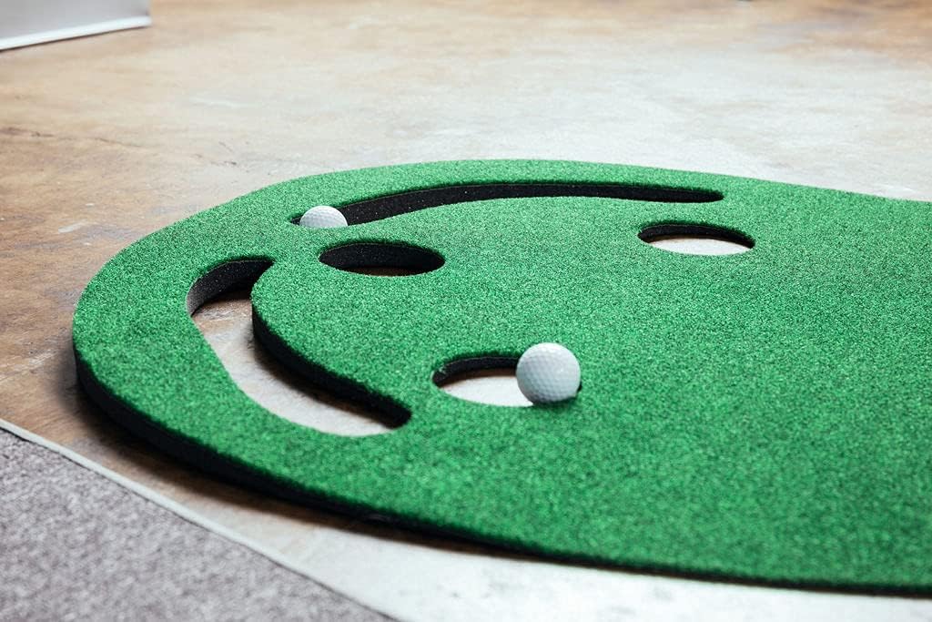 PUTT A BOUT Par Three Golf Putting Green 3ft X 9ft