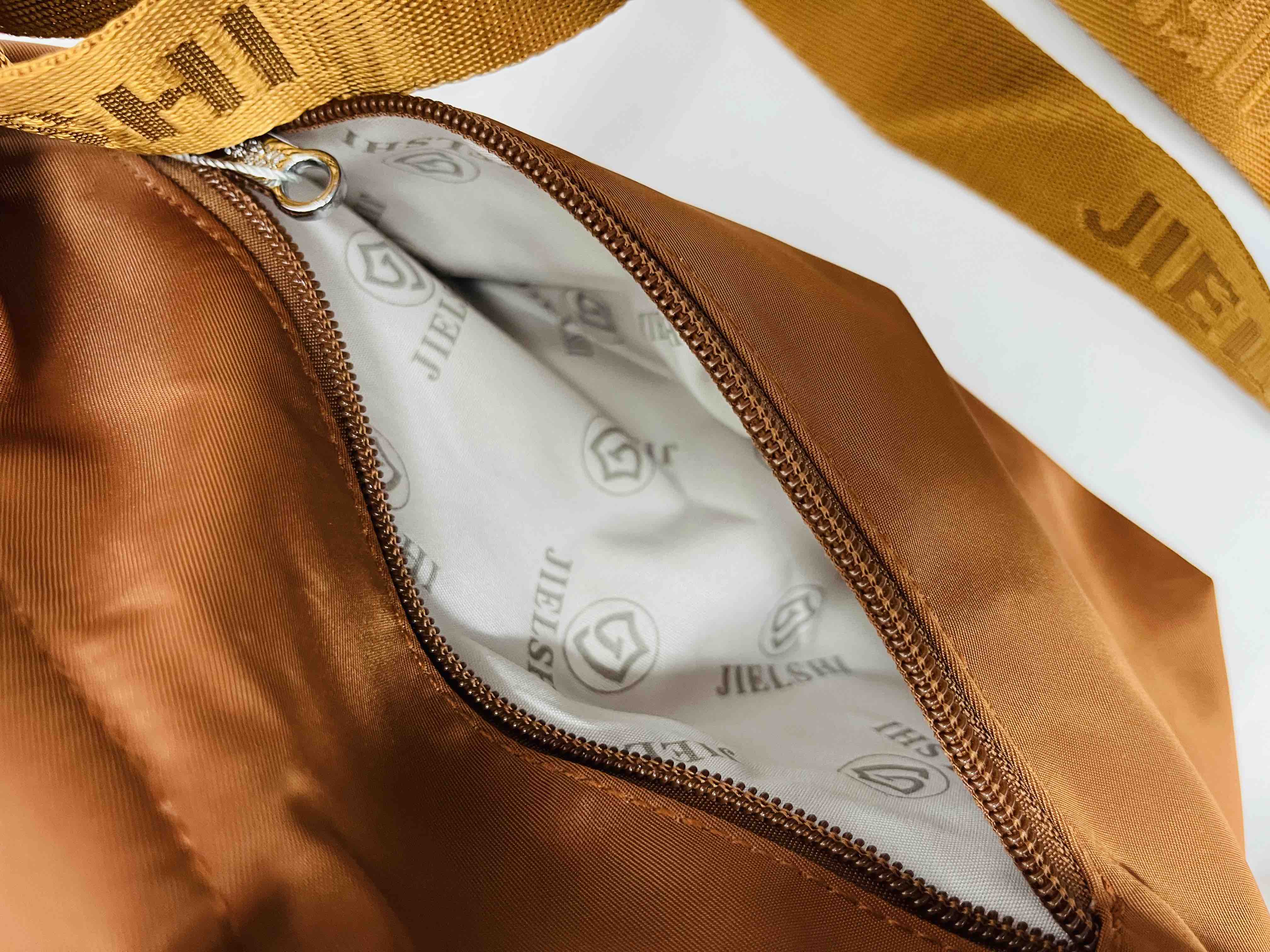Jielshi Sling Bag