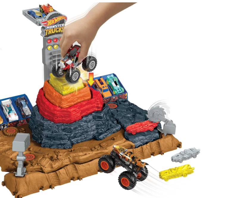 Hot Wheels Monster Trucks System of Play Ultimate Crush Yard Playset