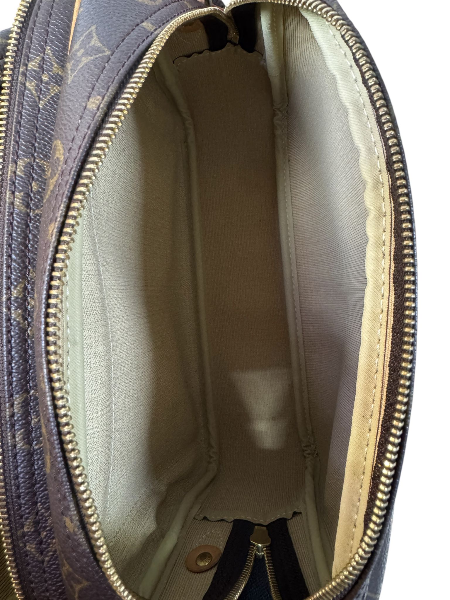 LOUIS VUITTON Monogram Reporter PM Bag