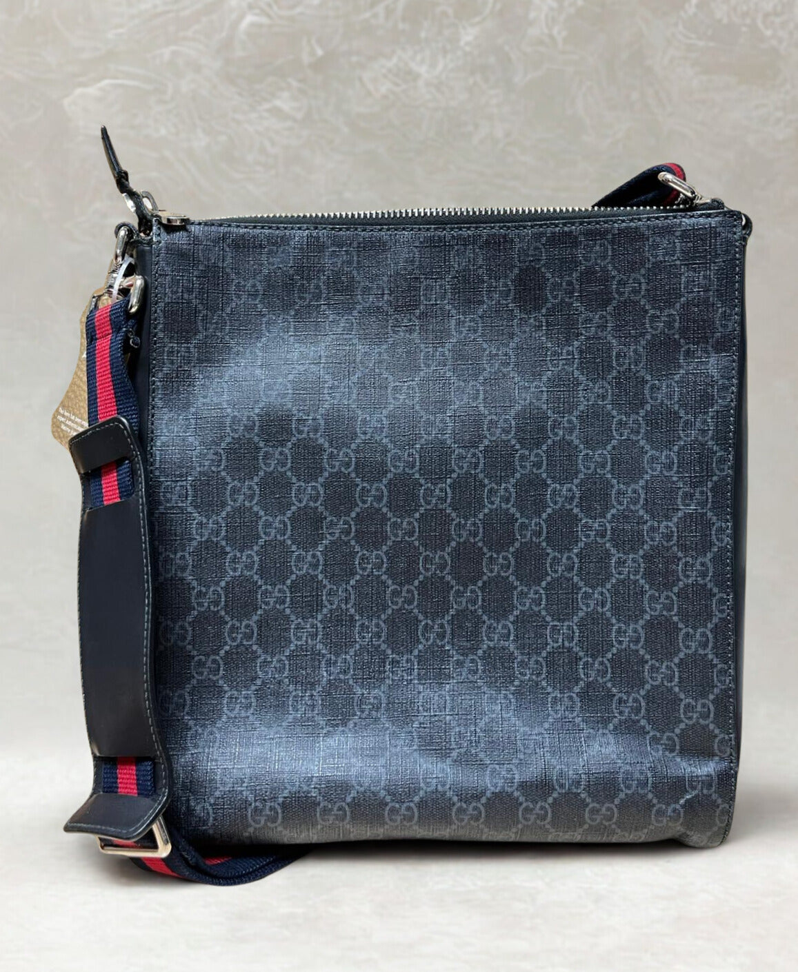 Gucci 474137 GG Black Small Messenger Bag