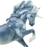 Breyer Traditional Series Cascade and Caspian 2 Unicorn Set Model 1818 Blue White Gray