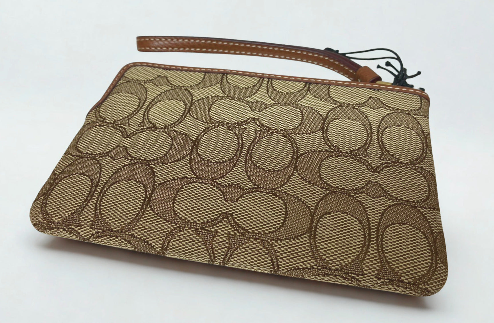 Disney X Coach Corner Zip Wristlet Signature Jacquard Mickey Mouse Print Secondary image