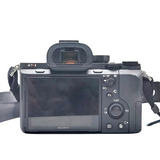 Sony Alpha A7R II Full Frame Mirrorless 42.4MP Vario-Tessar FE f4/24-70mm