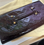 Louis Vuitton Messenger Bag