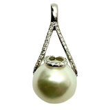 18K White Gold Pearl Diamond Pendant