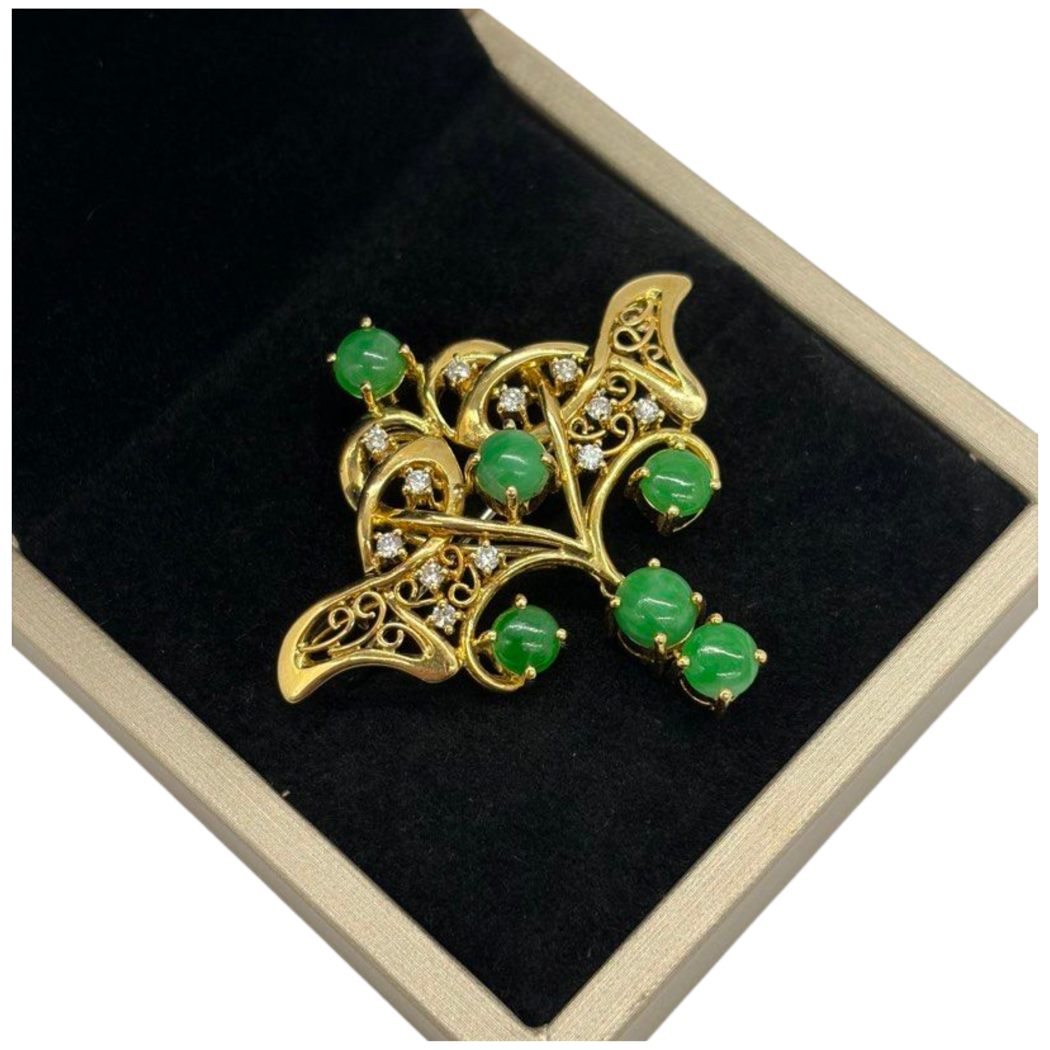 750 Yellow Gold Natural Jadeite (Type-A) & Diamond Pendant/Brooch Main image