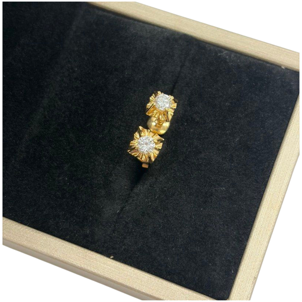 850 Yellow Gold Natural Diamond Earring