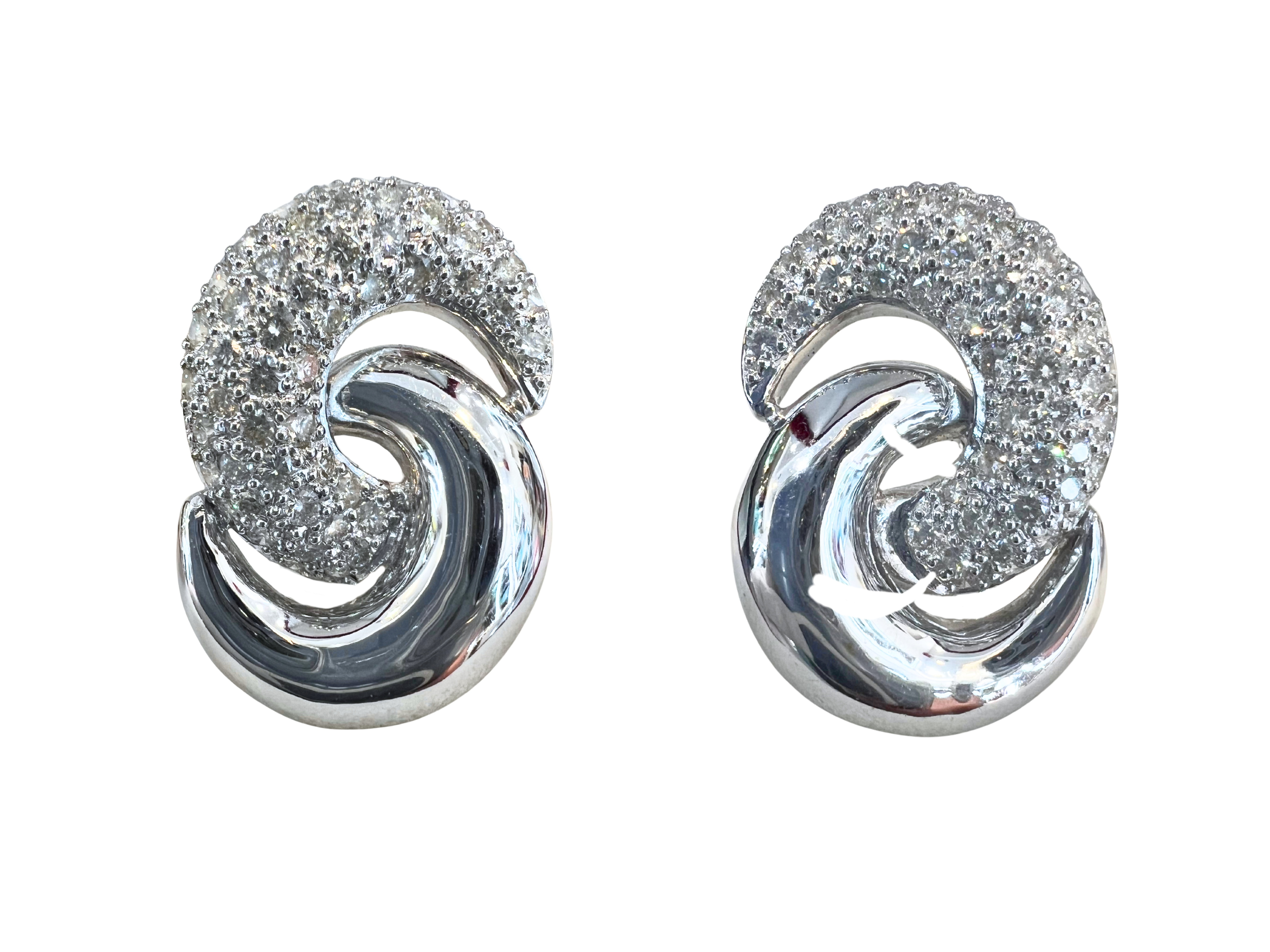 White Gold Diamond Earring Main image