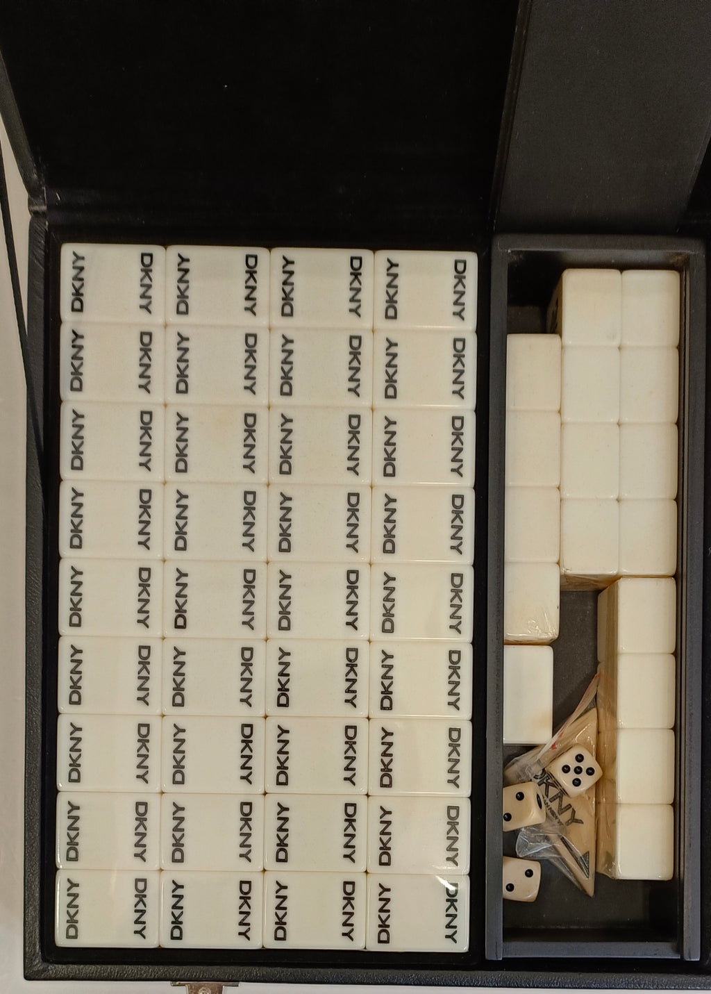 DKNY Mahjong Set Deco-Resin/Box