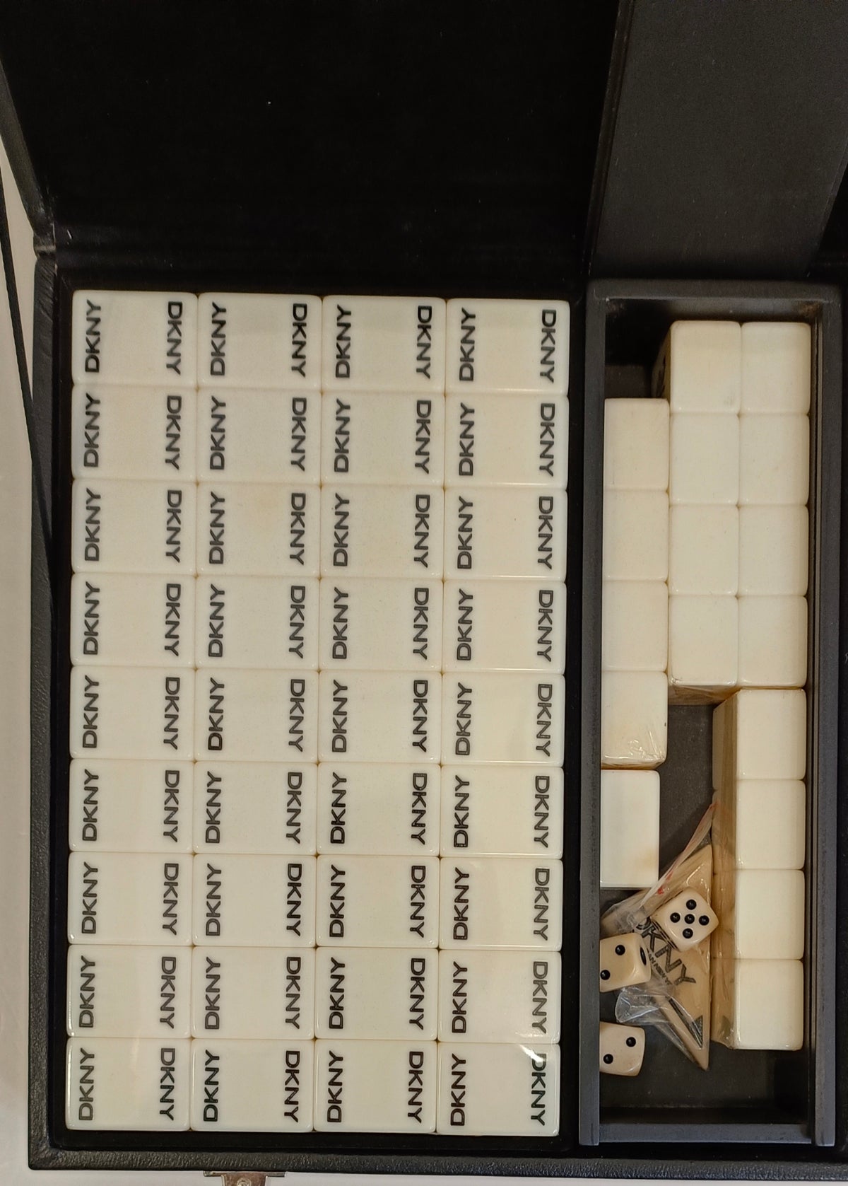 DKNY Mahjong Set Deco-Resin/Box