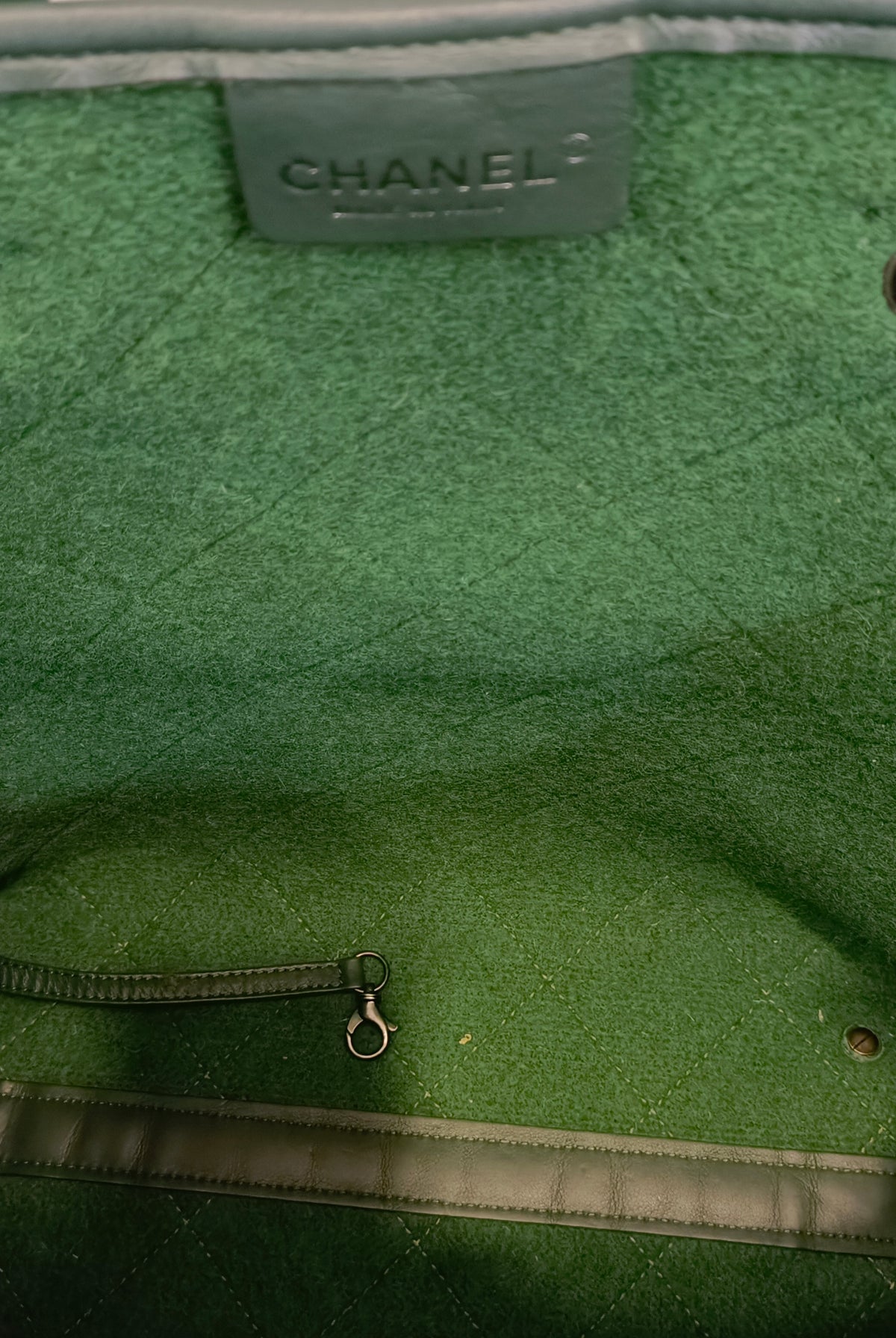 Chanel Medium Quilted Felt Pop Tote Bag 2 Way-Wool/Calf Skin Top Handle & Chain/Green/Year 2011