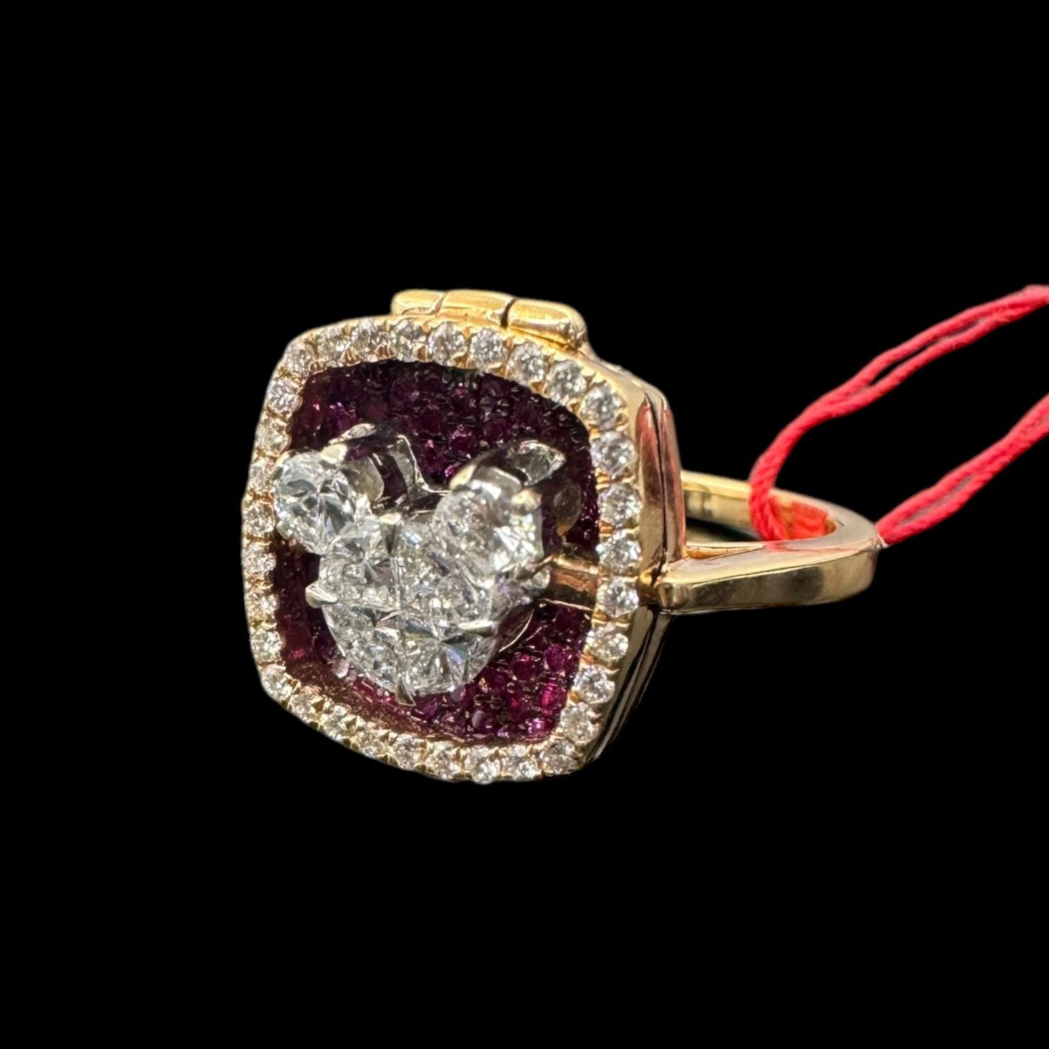 Diamond with Ruby Background 18k Rose Gold Lady's Ring Secondary image