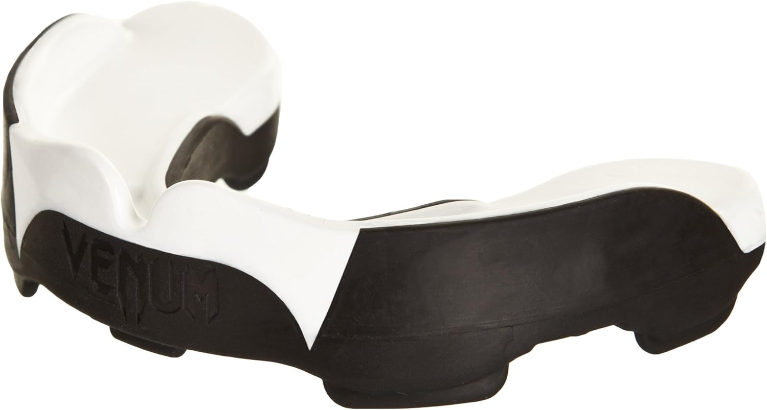 Venum Predator Mouthguard Senior Main image