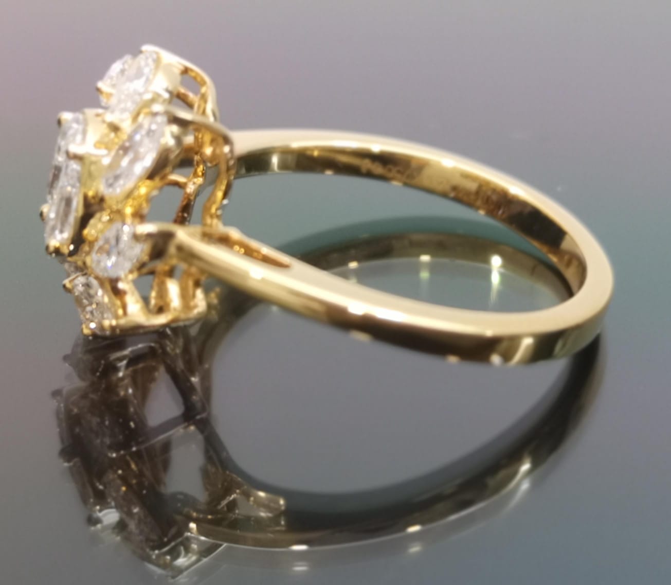 18K YG Diamond Ring