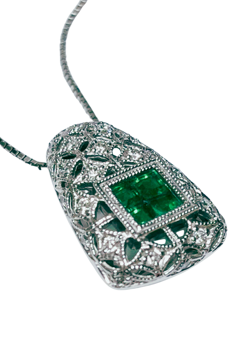 Necklace PT900/850 0.62 Emerald 11.6G