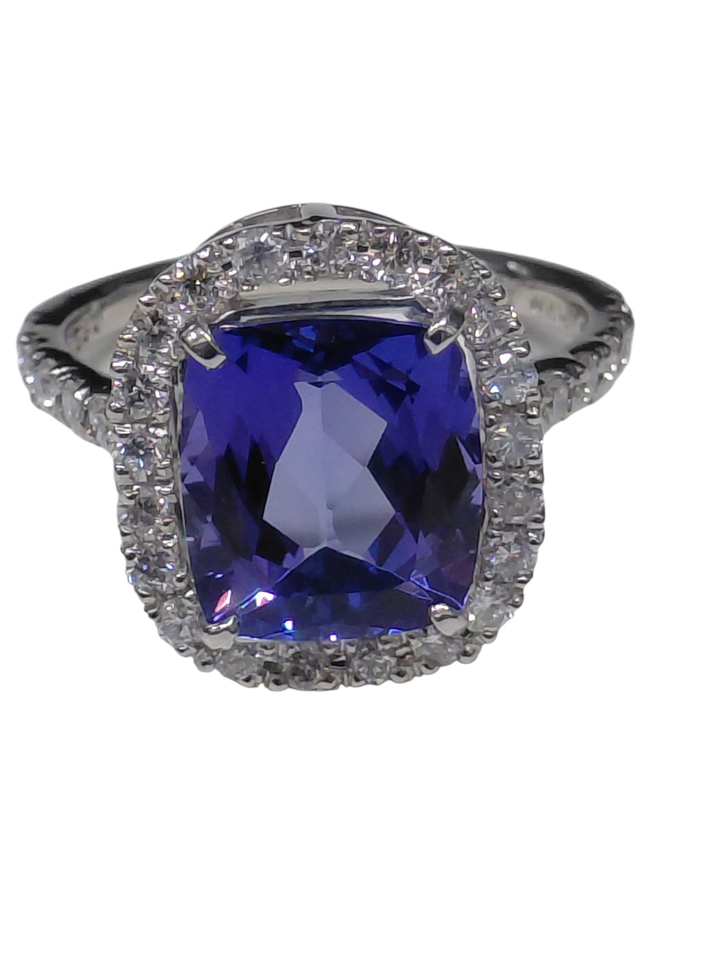 Tanzanite Diamond Ring