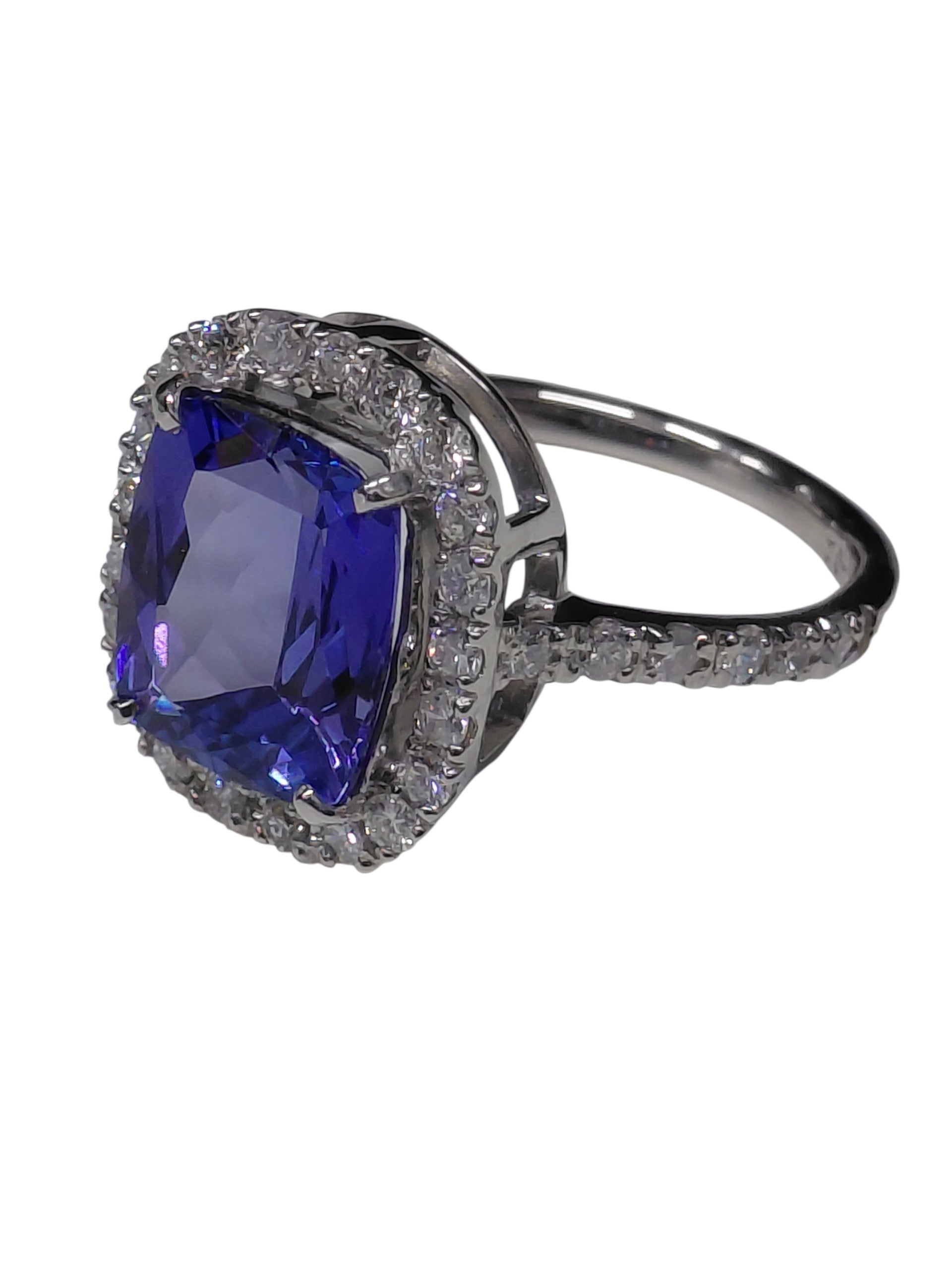 Tanzanite Diamond Ring