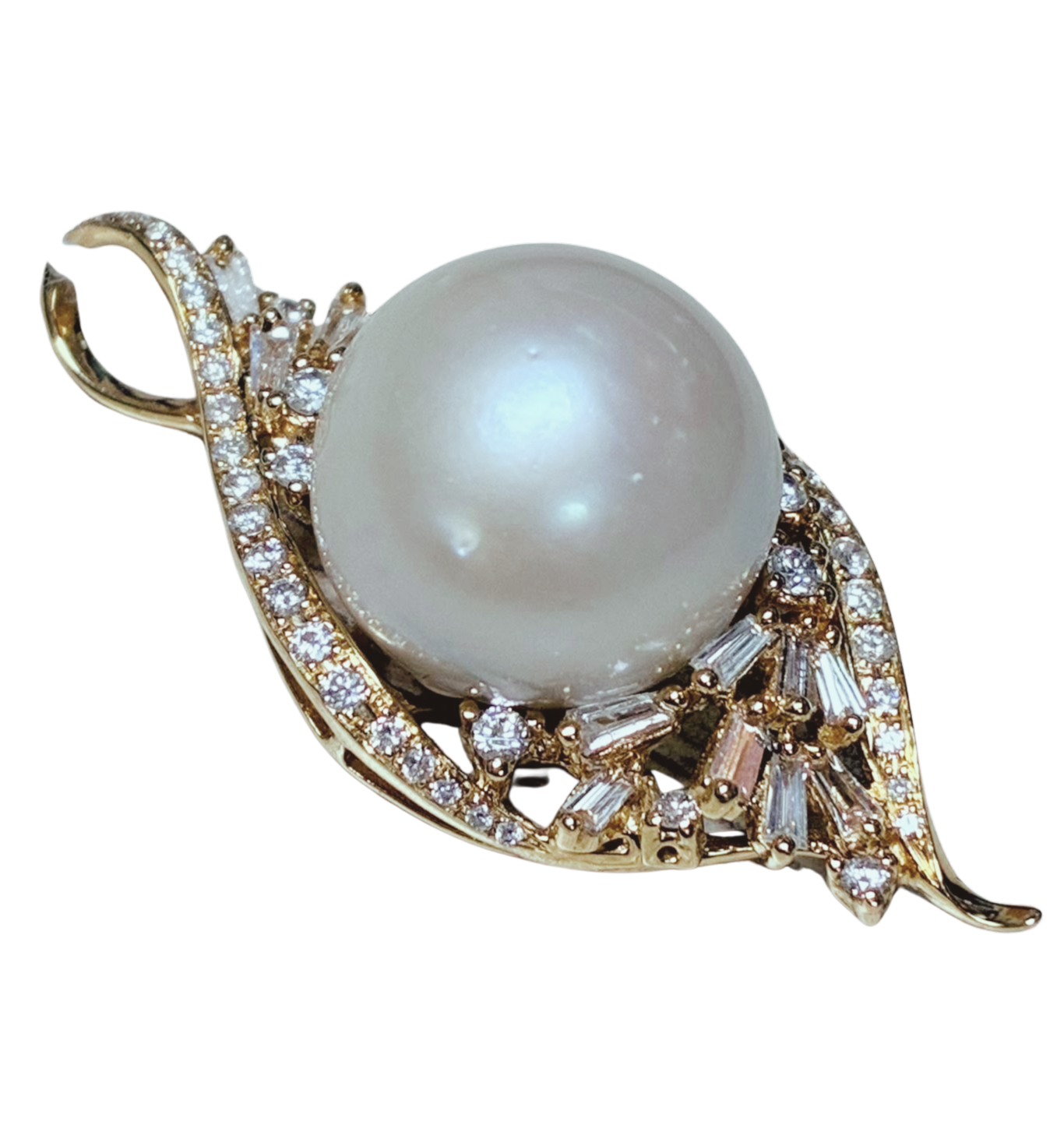 750YG South Sea Pearl And Diamond Pendant 7.5GM Main image