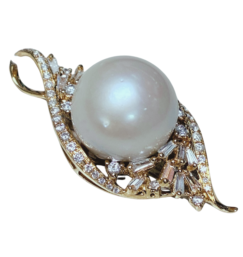 750YG South Sea Pearl And Diamond Pendant 7.5GM