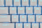 CORSAIR Gaming PBT DoubleShot Keycaps Full 104/105 Keyset White