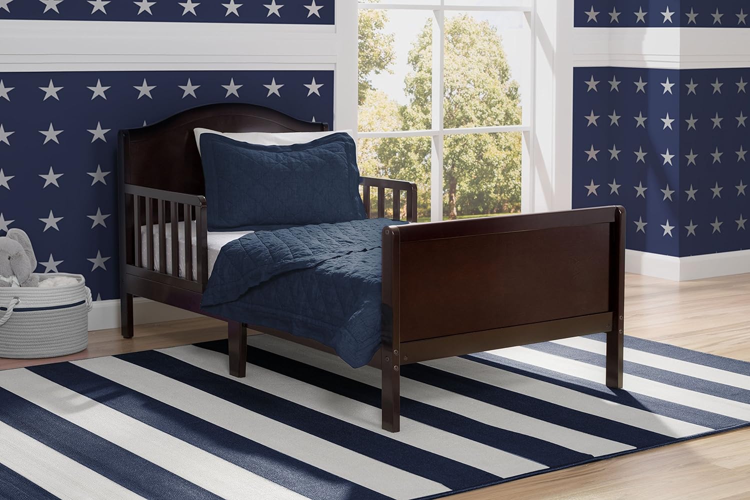 Delta Children Bennett Wood Toddler Bed Greenguard Gold Certified Dark Chocolate Secondary image
