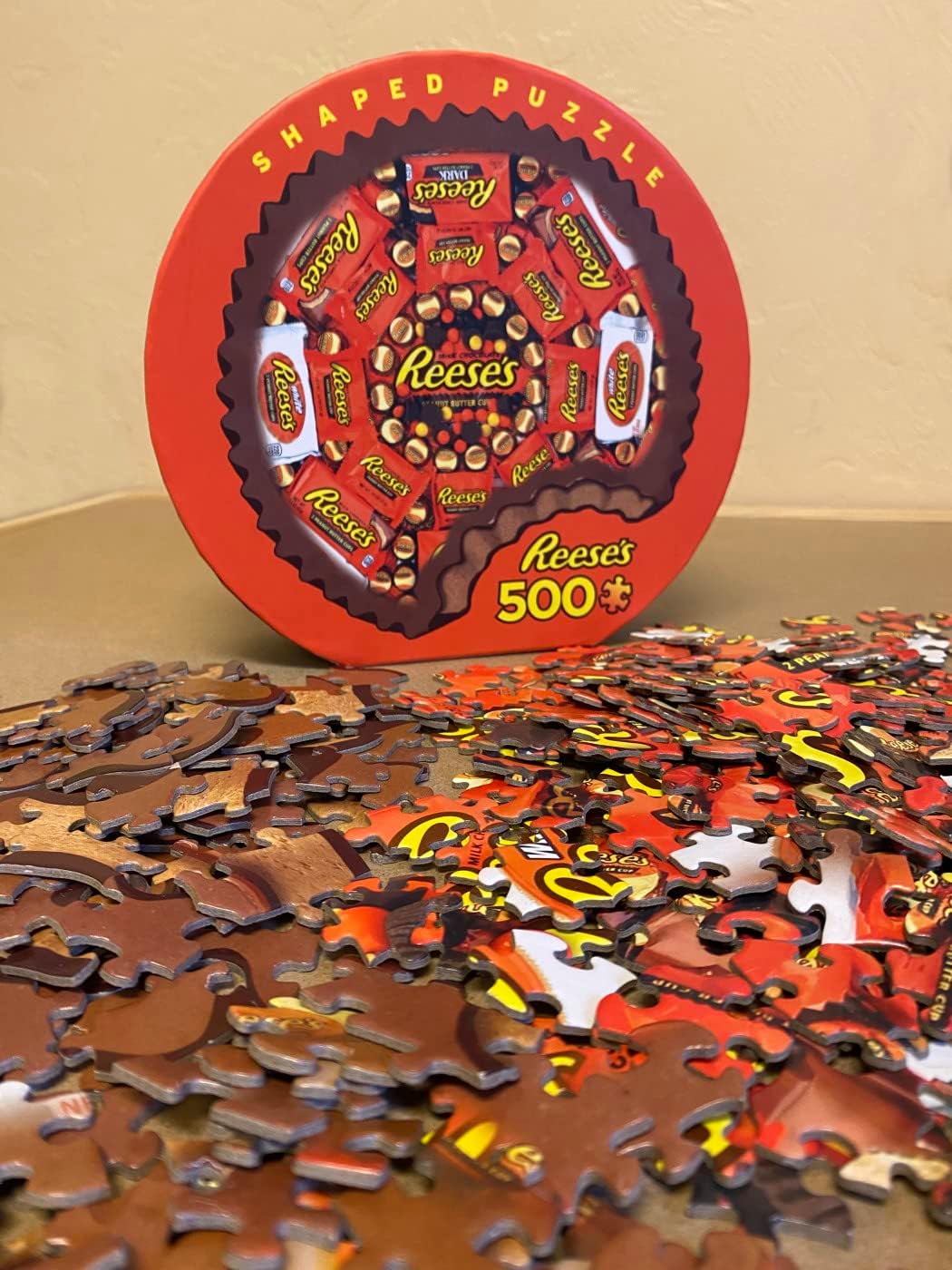 MasterPieces 31721 Hersheys Shaped Collection Jigsaw Puzzle Reeses 500 Pieces Orange Secondary image