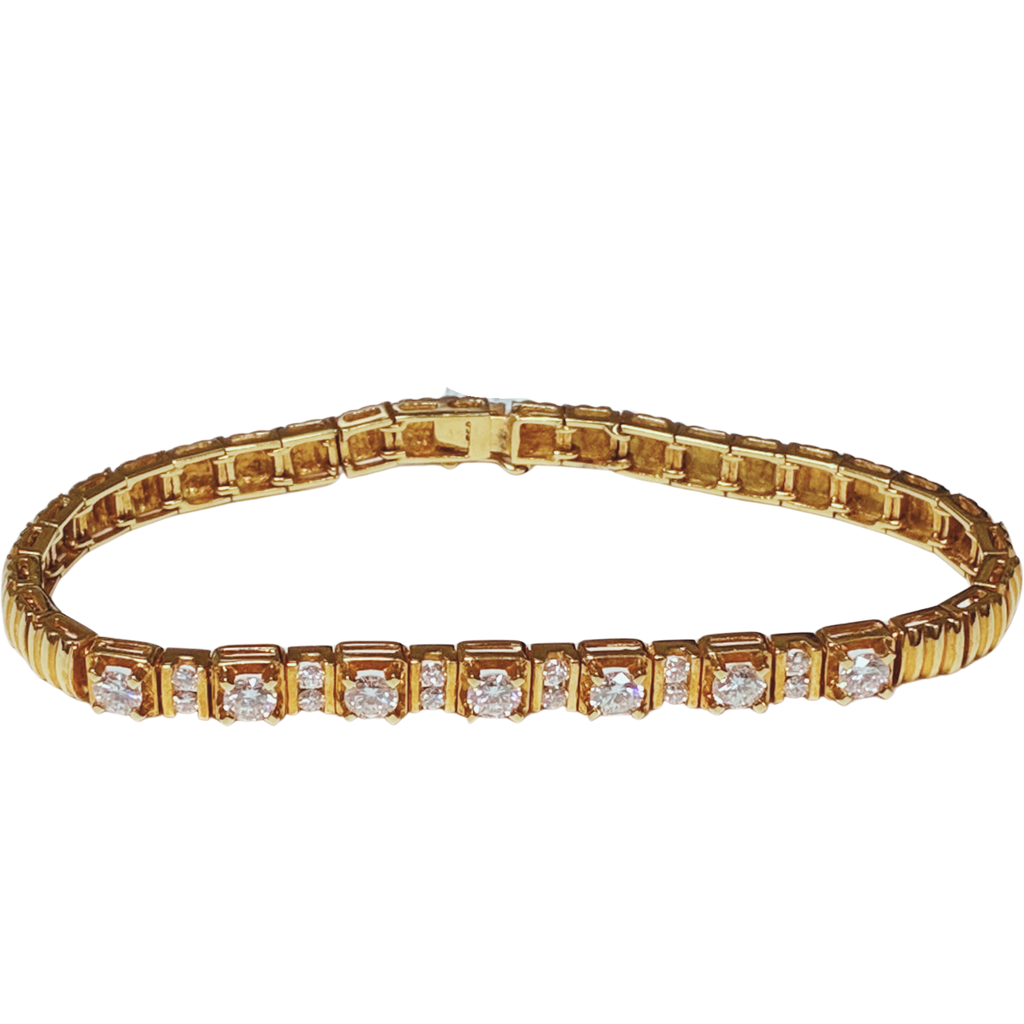 850 Yellow Gold and Diamond Tennis Bracelet 10.8GM