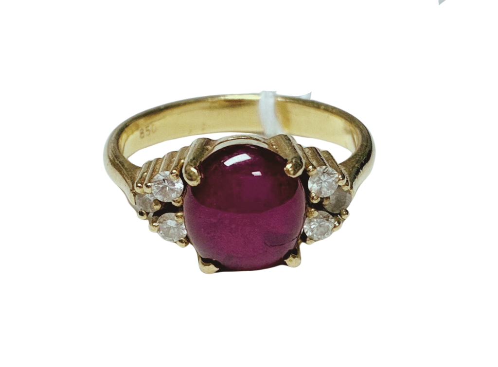 850YG Gold Ring Lady CabochonCut Ruby With Small Diamonds 4.5GM