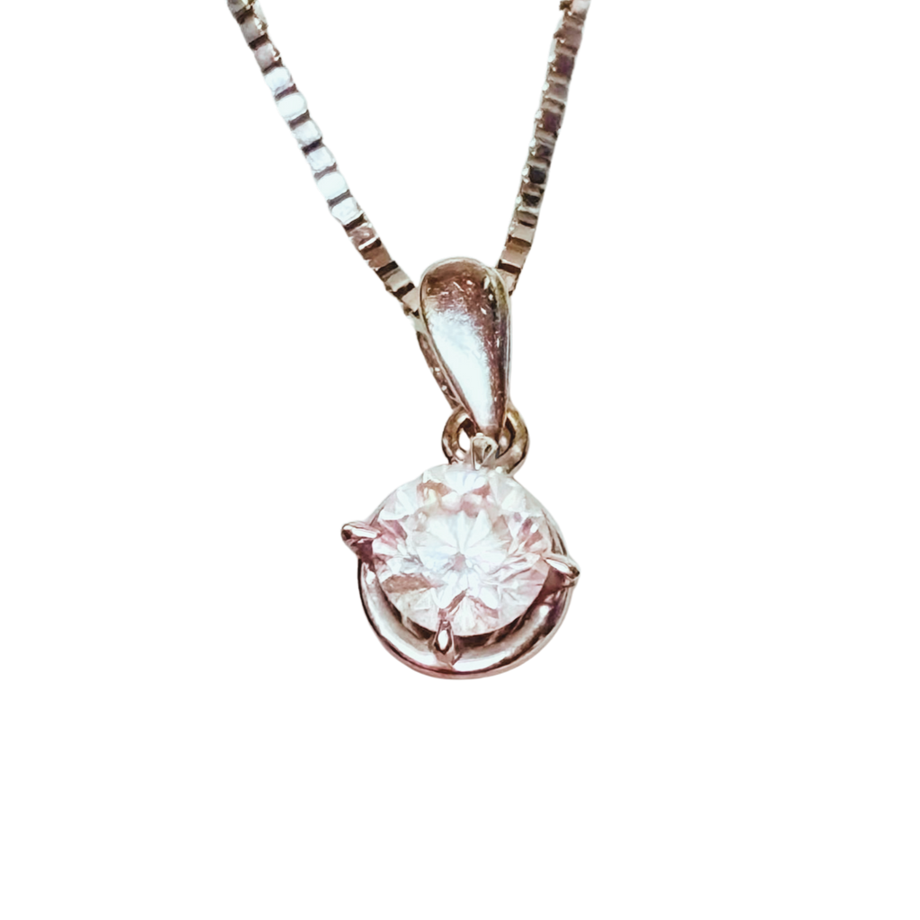 18K White Gold Solitaire Diamond Pendant Necklace 1.7GM