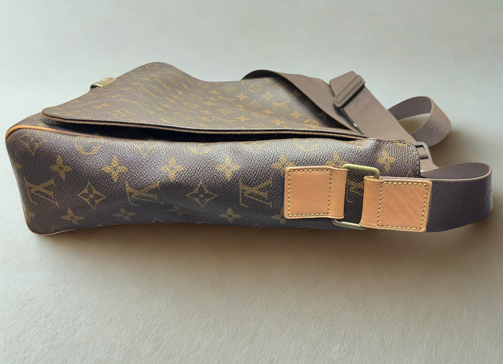 Louis Vuitton Abbesses Messenger Bag M45257 36CM