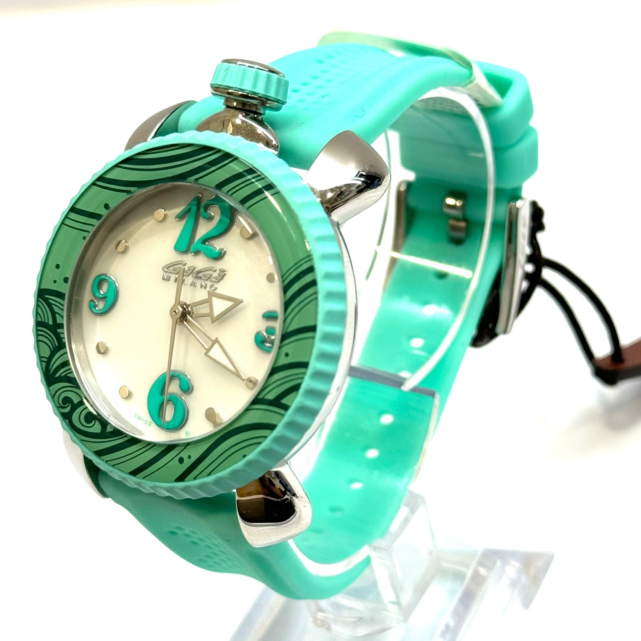 Gaga Milano 7020.04 White Pearl Dial 39mm Ladies Quartz Watch Secondary image