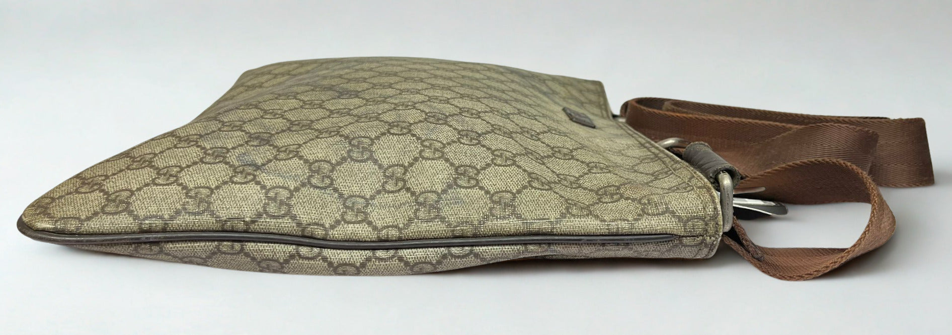 Gucci GG Supreme Crossbody Messenger
