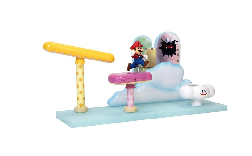 SUPER MARIO Cloud World Diorama Set with 2.5" Running Mario Action Figure,Multicolor,402004