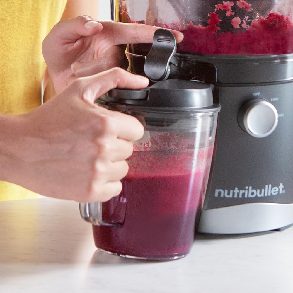 NutriBullet NBJ100G - Juicer, 800W, Stainless Steel Sieve, includes 1x Cleaning Brush, 1x 1.5L Pulp Tray and 1x 800ml Juice Jug, Dark Grey colour