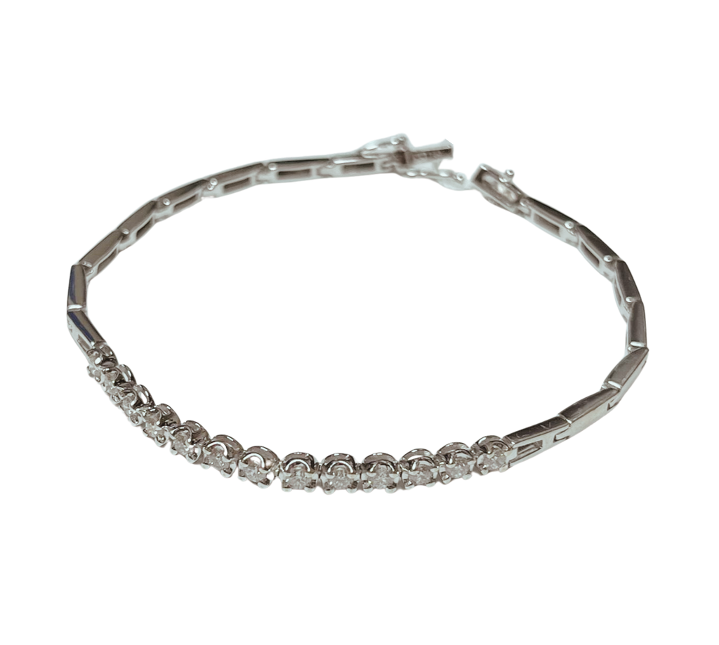 750 White Gold Heart Diamond Tennis Bracelet 7GM
