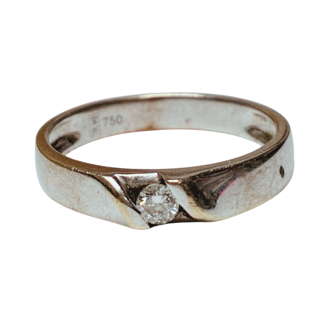 18K White Gold Diamond Ring 3.5GM