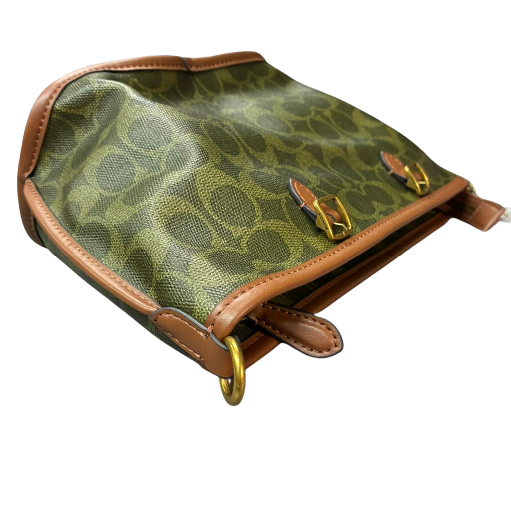 Coach Taxi Tote 21 Signature Canvas