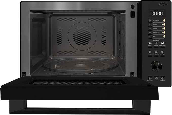 Electrolux UltimateTaste 700 EMC30D22BM - Freestanding Digital Microwave Oven with Grill and Convection functions (Roast/Bake/Airfry), 30L capacity, 1000W, 32 programs, Black