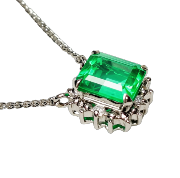 Platinum Emerald And Diamond Necklace 3.3G Main image