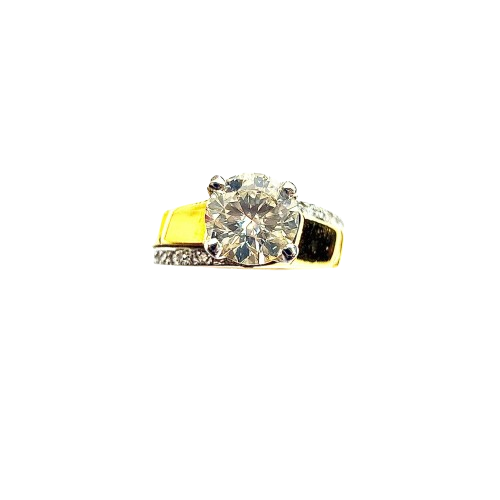 18KYG Diamond Ring Secondary image