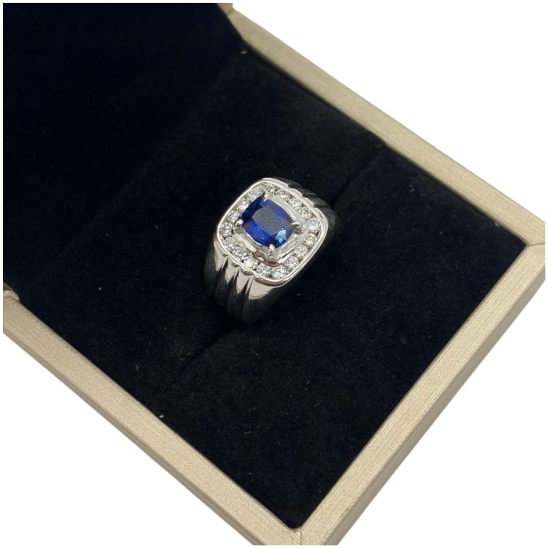 750 White Gold Natural Blue Sapphire & Diamond Men’s Ring