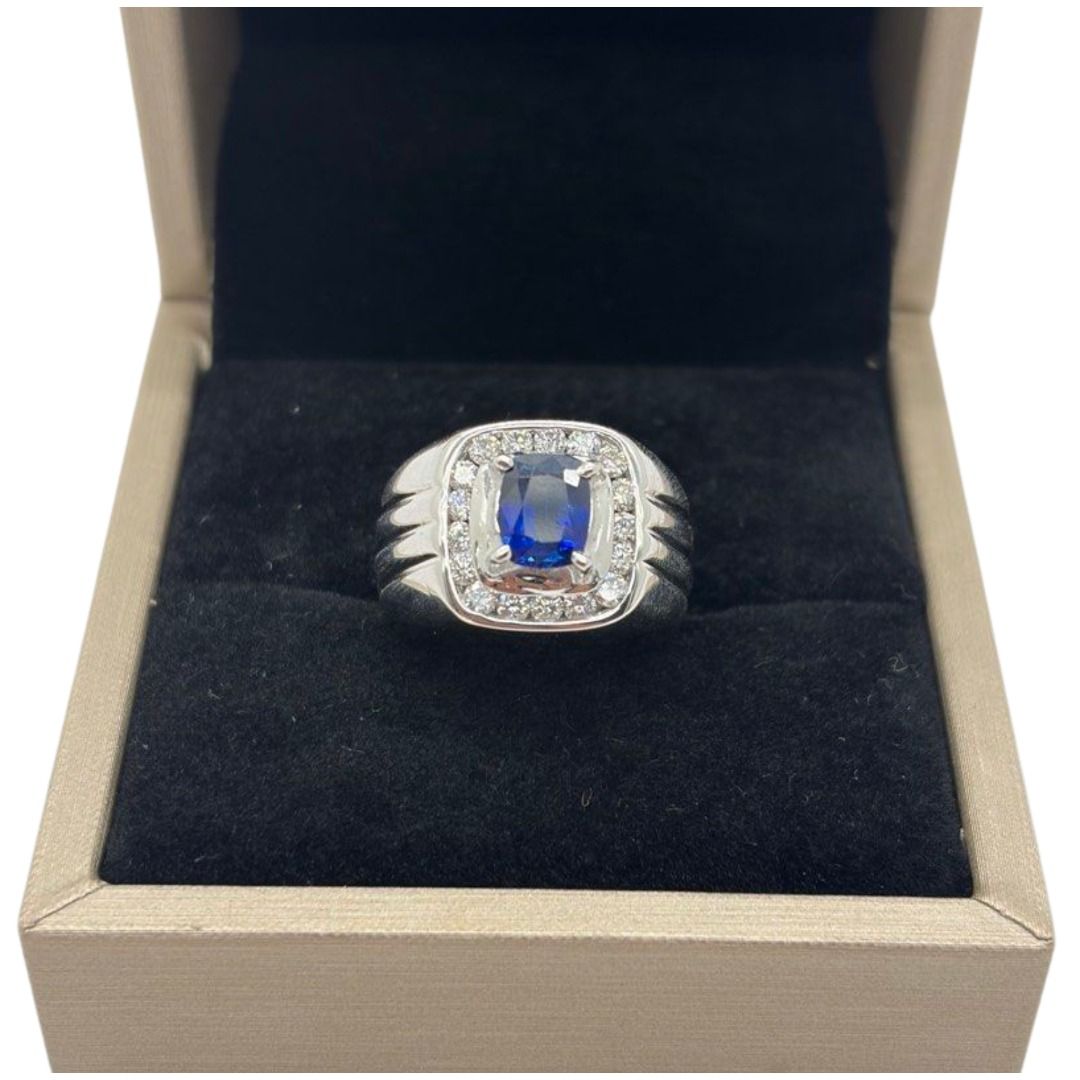 750 White Gold Natural Blue Sapphire & Diamond Men’s Ring