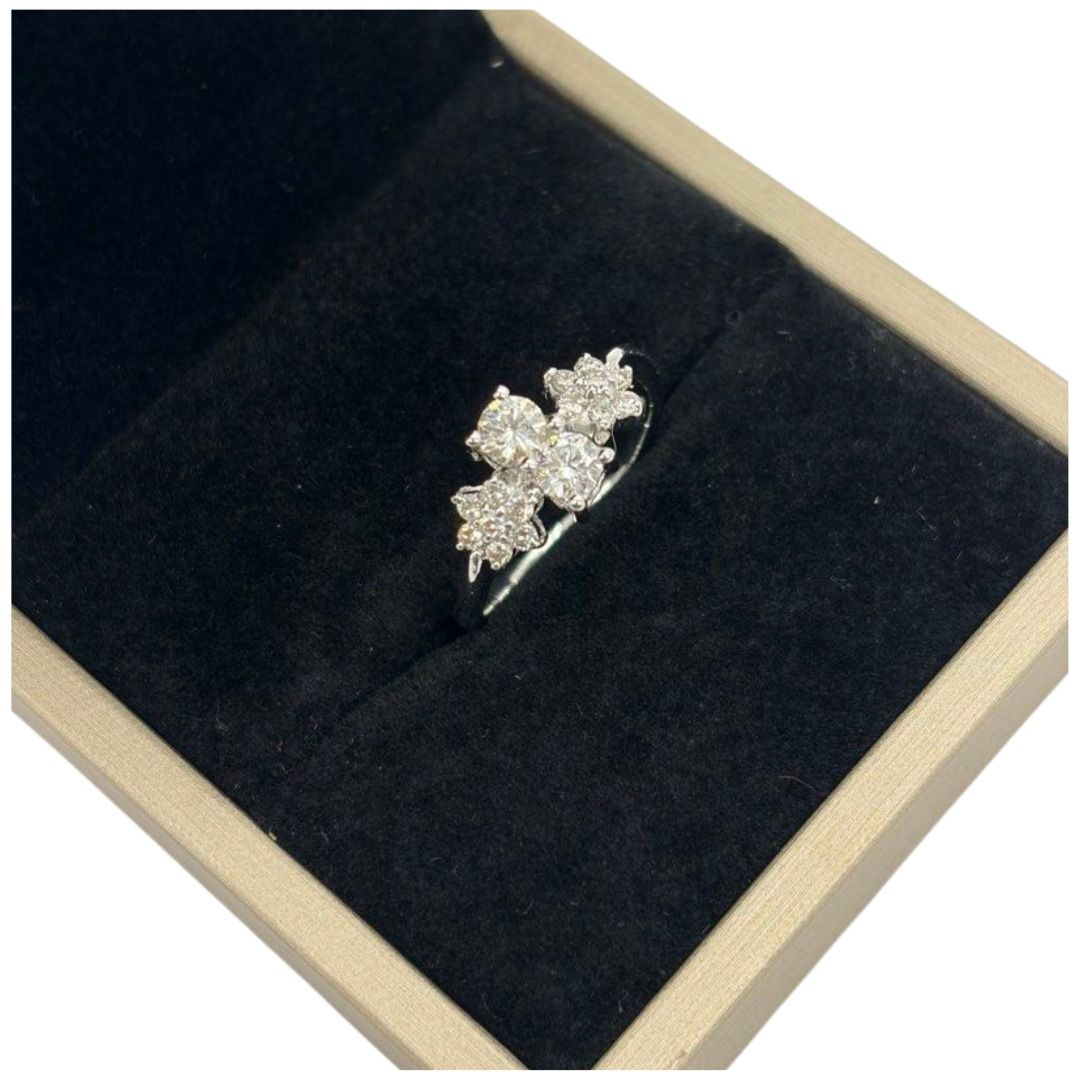 750 White Gold Natural Diamond Ring Main image