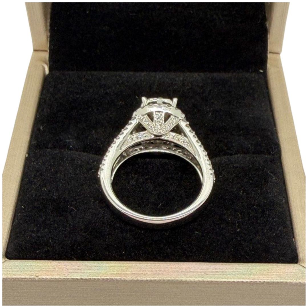 750 White Gold Natural Diamond Ladies Ring