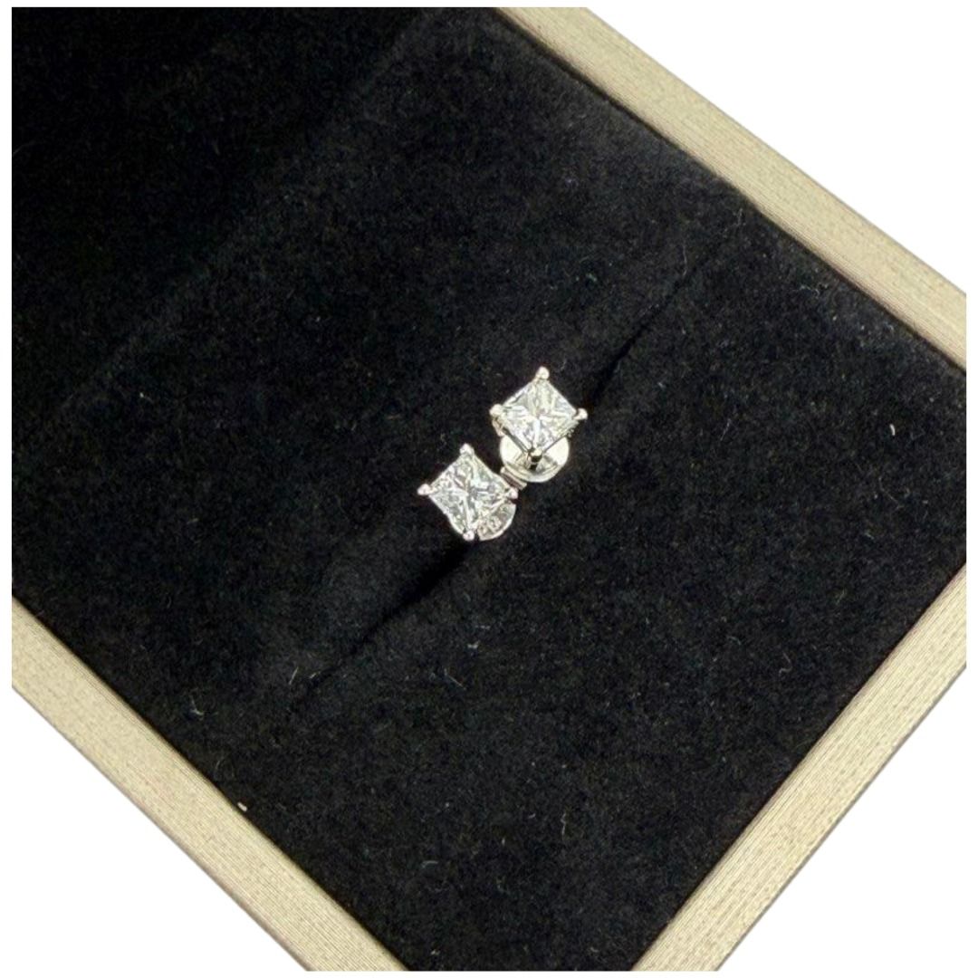 750 White Gold Princess Cut Natural Diamond Earring