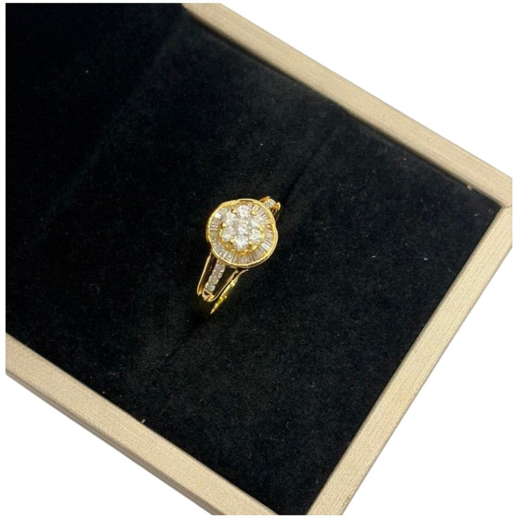 750 Yellow Gold Natural Diamond Ladies Ring