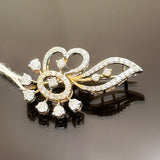 18KYG Diamond Brooch