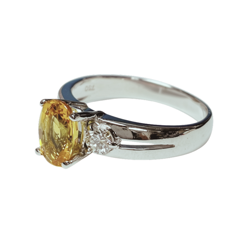 18KWG Oval Cut Yellow Sapphire And Diamond Ring 4.3GM