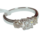 Diamond Ring 3.8GM 750WG D1=0.89CT VS2/D/D2=0.5CT